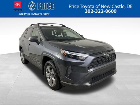 Used 2025 Toyota RAV4 XLE AWD/4WD image 1