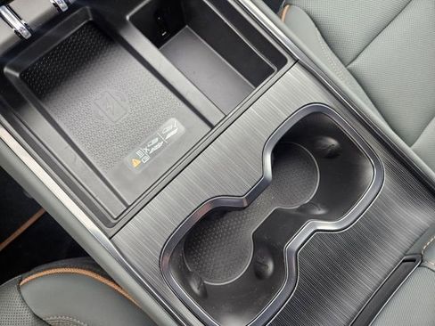 New 2026 GMC Acadia AT4 w/ Luxury Package AWD/4WD image 16