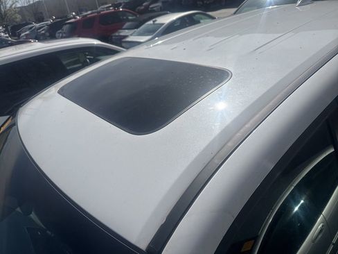 Used 2024 Honda Passport EX-L image 8