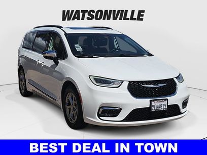 Used 2023 Chrysler Pacifica Limited