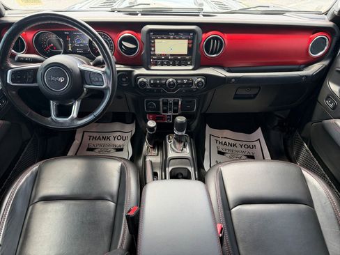 Used 2021 Jeep Gladiator Rubicon w/ Dual Top Group AWD/4WD image 14
