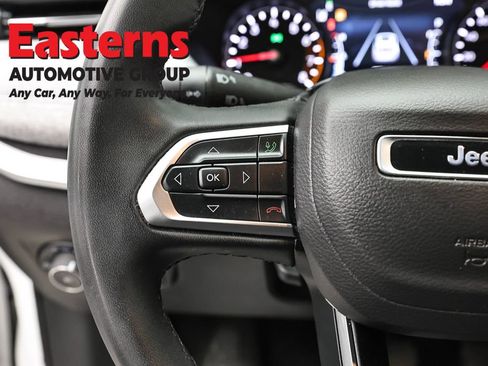 Used 2024 Jeep Compass Latitude AWD/4WD image 14