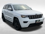 Used 2021 Jeep Grand Cherokee Laredo X image 4