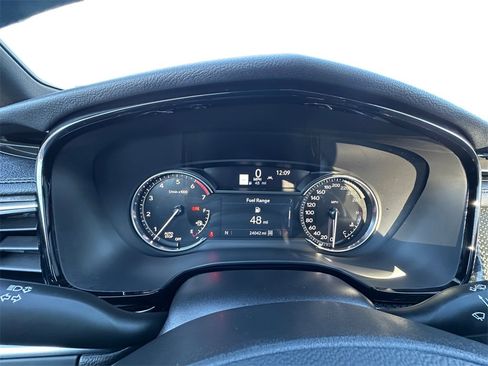 Used 2024 Cadillac XT6 Sport image 13