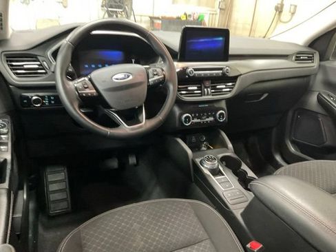 Used 2024 Ford Escape Active AWD/4WD image 9