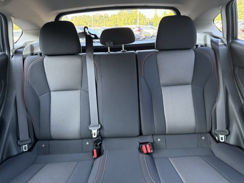 Used 2022 Subaru Crosstrek 2.0i Premium w/ Moonroof Package AWD/4WD image 27