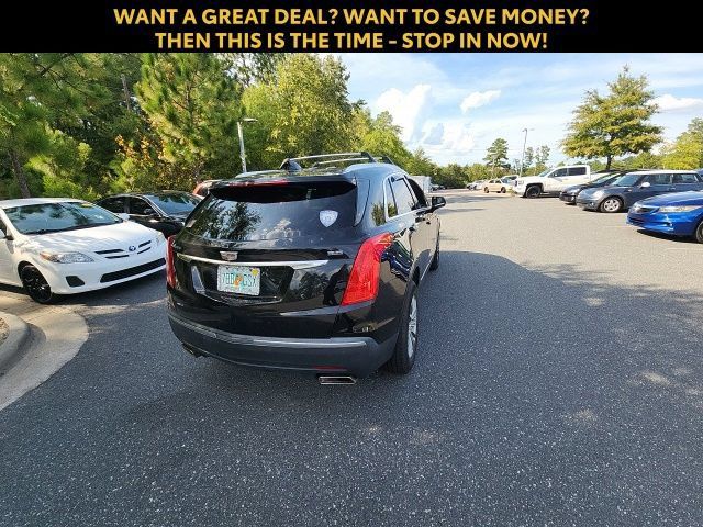Used 2018 Cadillac XT5 Luxury w/ Driver Awareness Package AWD/4WD image 9