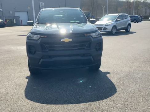 Used 2024 Chevrolet Colorado W/T image 3