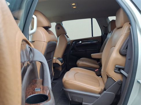 Used 2014 Buick Enclave Leather image 12