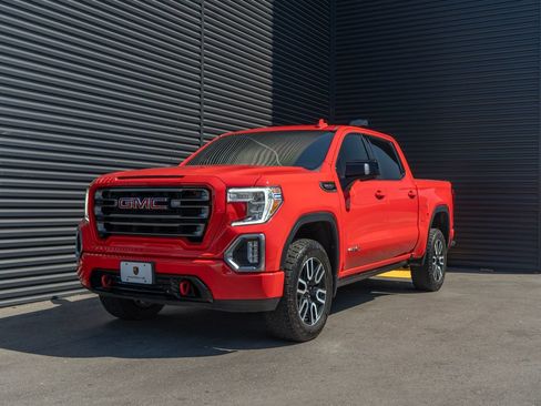 Used 2022 GMC Sierra 1500 AT4 w/ AT4 Preferred Package AWD/4WD image 1