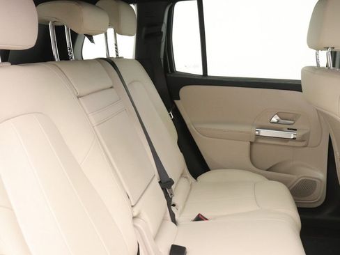 Used 2022 Mercedes-Benz GLB 250 image 31