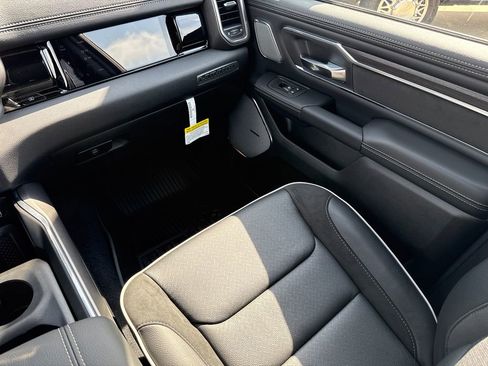 New 2026 RAM 1500 Laramie AWD/4WD image 16