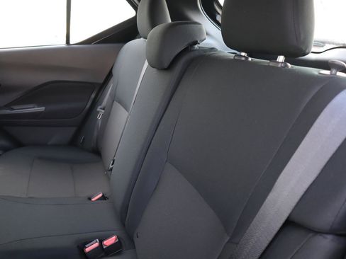 Used 2025 Nissan Kicks Play S image 30