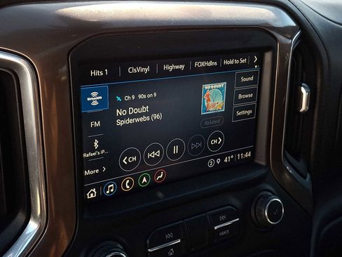 Used 2022 Chevrolet Silverado 1500 High Country w/ Technology Package image 18