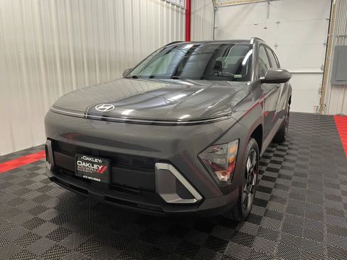 Used 2025 Hyundai Kona SEL AWD/4WD image 9
