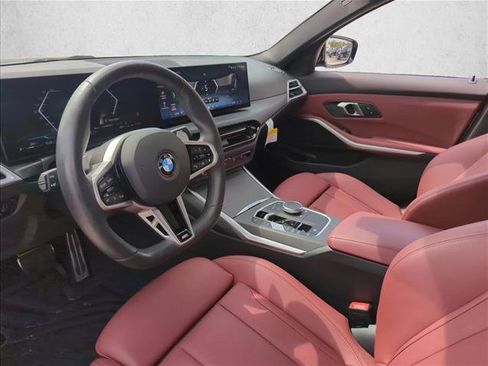 Used 2025 BMW 330i Sedan w/ M Sport Package image 5