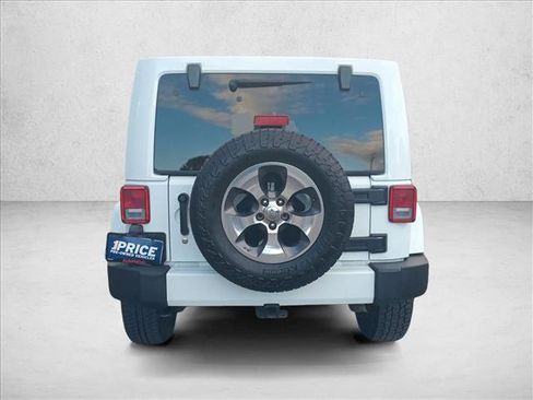Used 2016 Jeep Wrangler Unlimited Sahara w/ Max Tow Package image 6