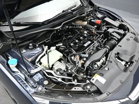 Used 2018 Honda Civic Touring image 51