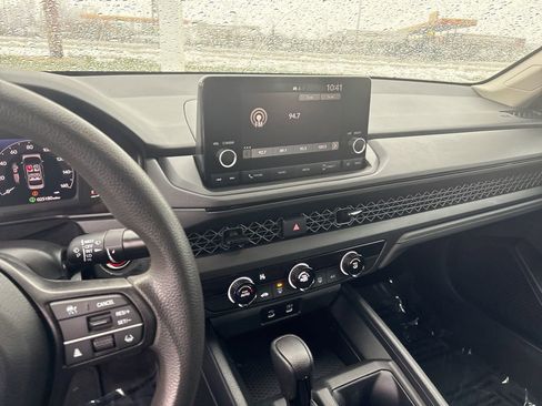 Used 2023 Honda Accord LX image 19