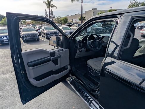 Used 2018 Ford F150 XLT w/ Equipment Group 301A Mid AWD/4WD image 41