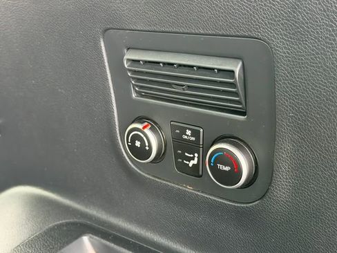 Used 2017 Hyundai Santa Fe Limited image 30