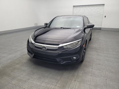 Used 2017 Honda Civic Touring image 15