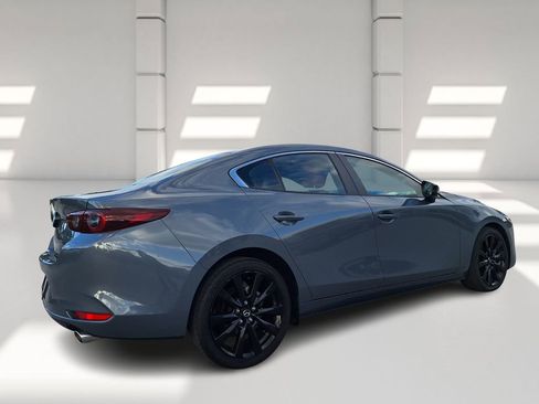 Used 2023 MAZDA MAZDA3 s image 3