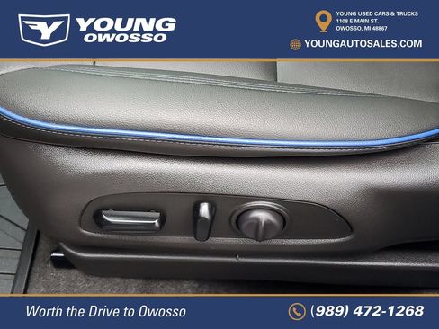 Used 2025 Buick Envista Sport Touring w/ Experience Buick Package FWD image 10