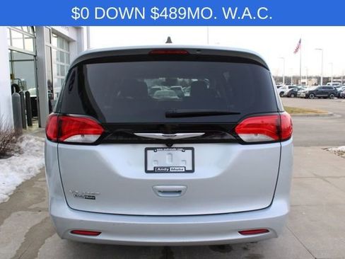 Used 2024 Chrysler Voyager LX image 6