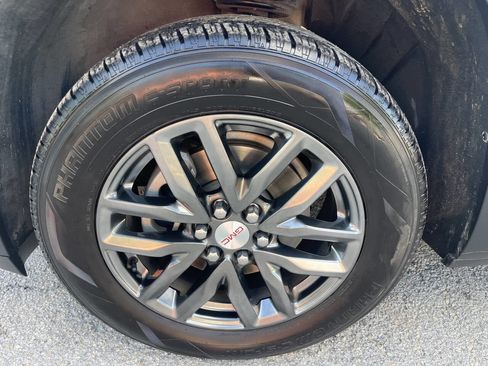 Used 2019 GMC Acadia SLT image 46