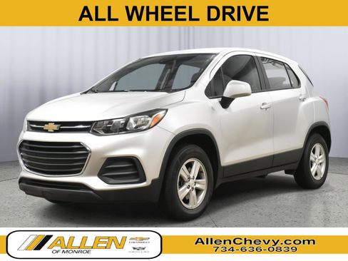 Used 2018 Chevrolet Trax LS image 1
