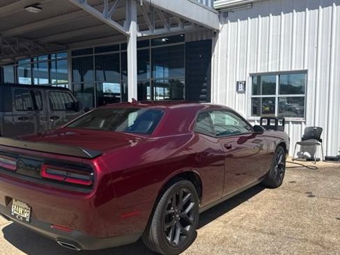 Used 2023 Dodge Challenger SXT w/ Plus Package RWD image 4