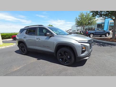 New 2026 Chevrolet Equinox LT w/ Midnight Edition FWD image 16