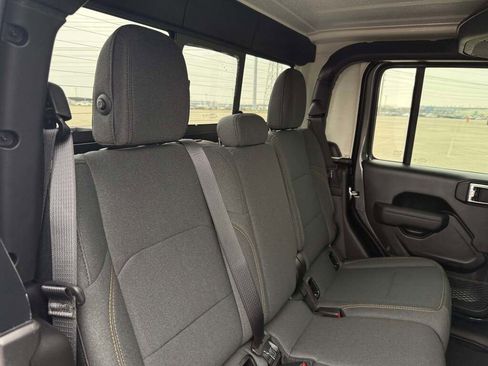 New 2026 Jeep Gladiator Sport image 19