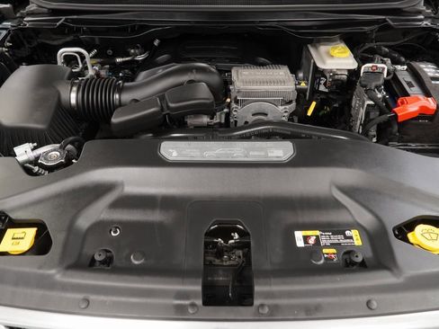 Used 2022 Jeep Wagoneer Series III w/ Flexible Seating Group image 49