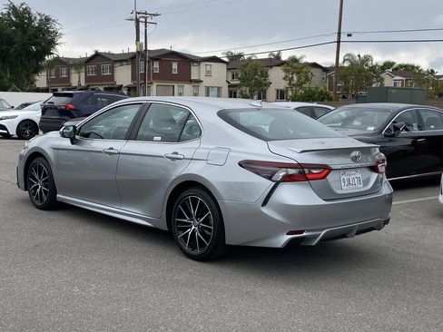 Certified 2024 Toyota Camry SE FWD image 4