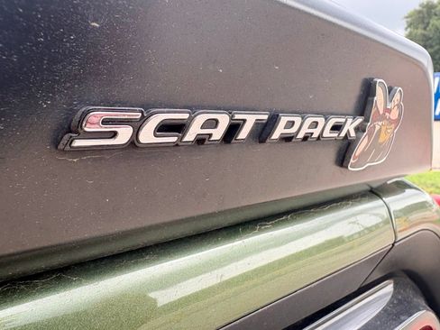 Used 2022 Dodge Challenger R/T Scat Pack RWD image 5