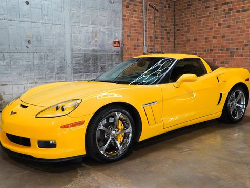 Used 2013 Chevrolet Corvette Grand Sport w/ 3LT Preferred Equipment Group RWD image 7