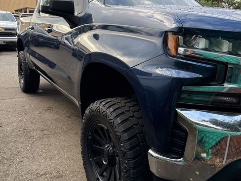 Used 2021 Chevrolet Silverado 1500 LT w/ All Star Edition Plus image 2