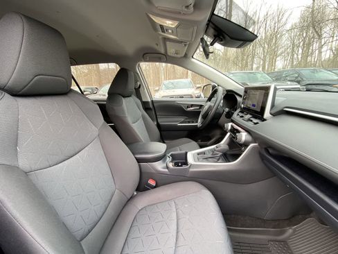 Certified 2025 Toyota RAV4 XLE image 20