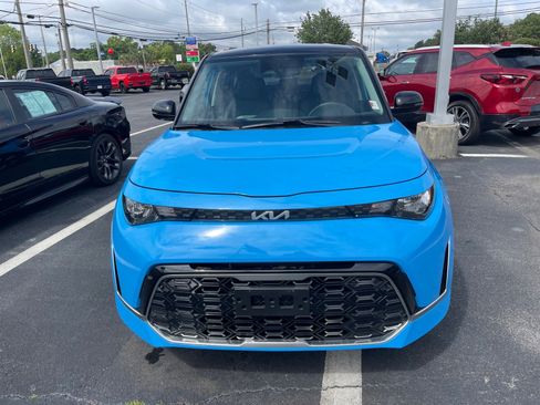 Used 2023 Kia Soul GT-Line FWD image 2