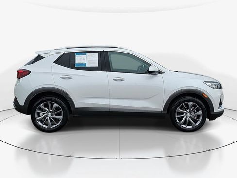 Used 2023 Buick Encore GX Essence w/ Experience Buick Package FWD image 5