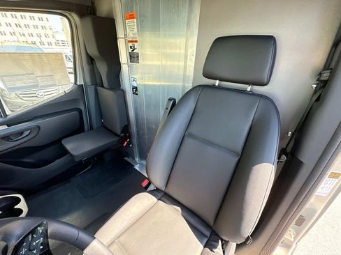 New 2025 Mercedes-Benz Sprinter 2500 image 16