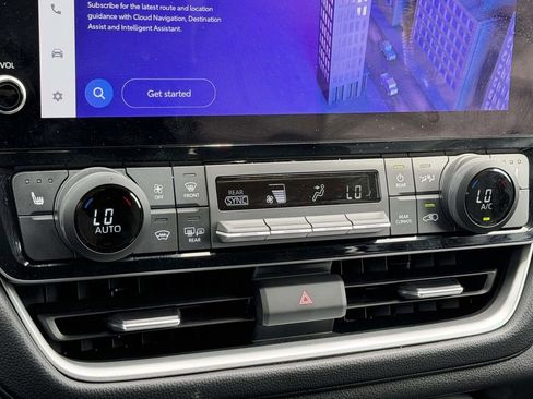 Used 2025 Toyota Grand Highlander AWD image 5
