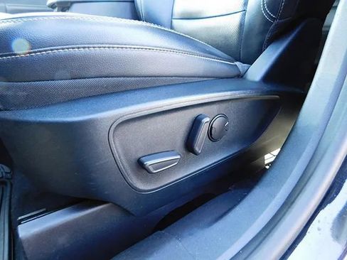 Used 2020 Ford Escape SEL image 19