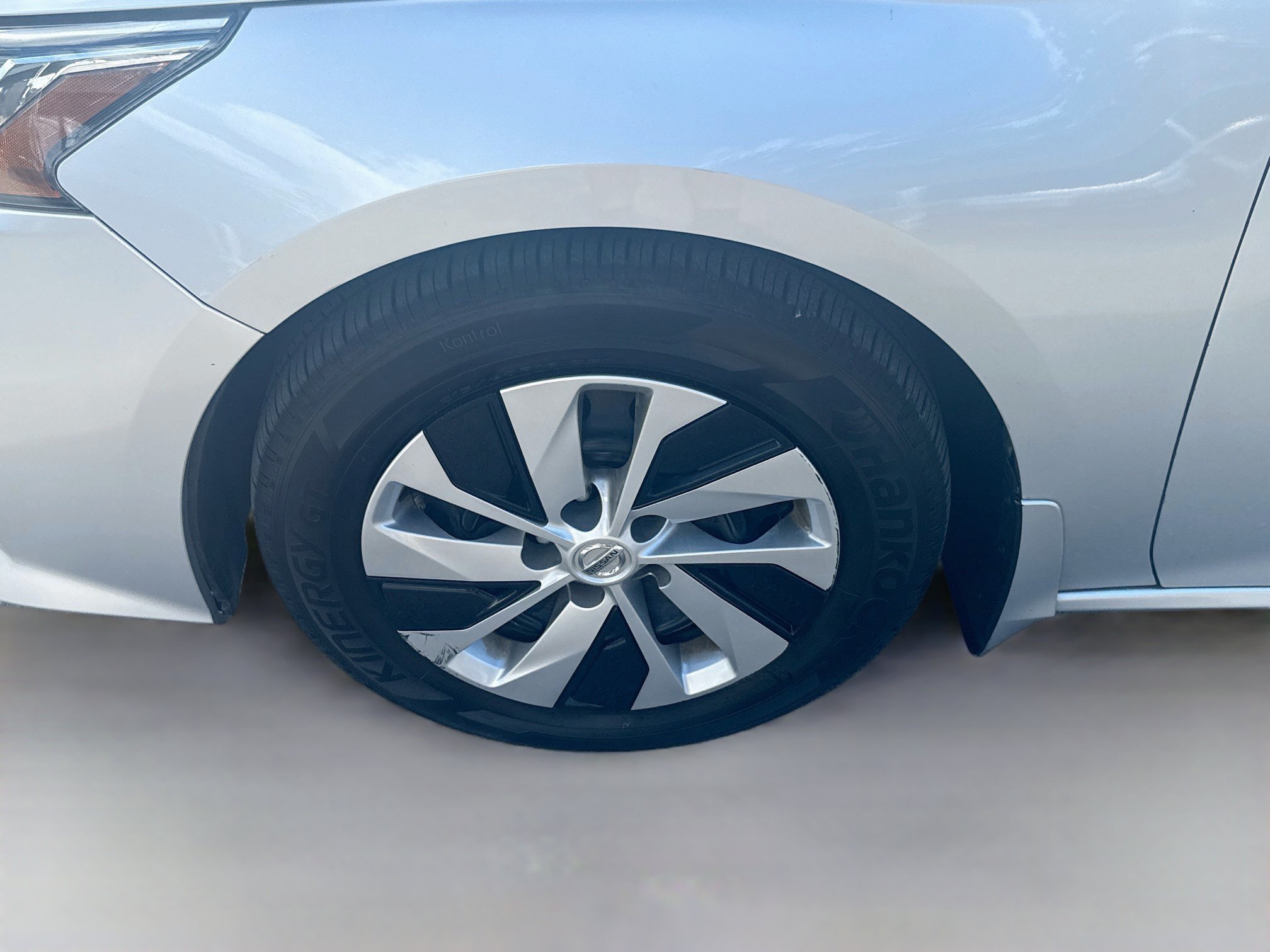 Used 2019 Nissan Altima 2.5 S FWD image 34