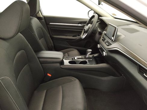 Used 2023 Nissan Altima 2.5 SV AWD/4WD image 21