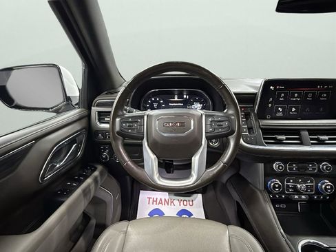 Used 2023 GMC Yukon XL SLT image 13