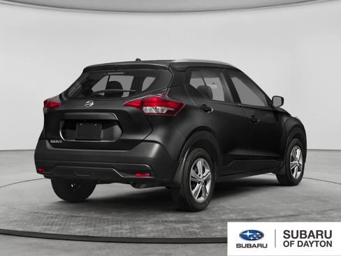 Used 2019 Nissan Kicks S FWD image 2