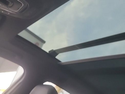 Used 2017 Audi Q7 2.0T Premium image 2